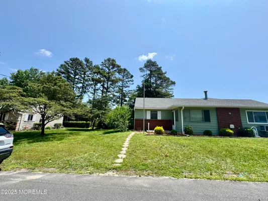 Property Slideshow image 3 of 26 | 19b mallard st, Manchester, NJ, 08759