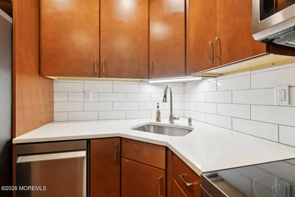 Property Slideshow image 2 of 14 | 92 arrowood rd e, Manalapan, NJ, 07726