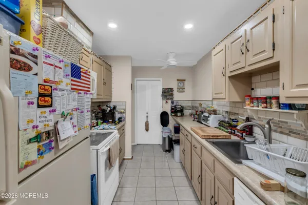 Property Slideshow image 2 of 18 | 229 medford ct a, Manalapan, NJ, 07726