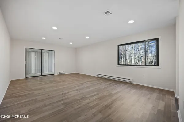 Property Slideshow image 3 of 23 | 143 cross slope ct b, Manalapan, NJ, 07726