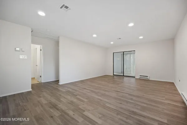 Property Slideshow image 2 of 23 | 143 cross slope ct b, Manalapan, NJ, 07726