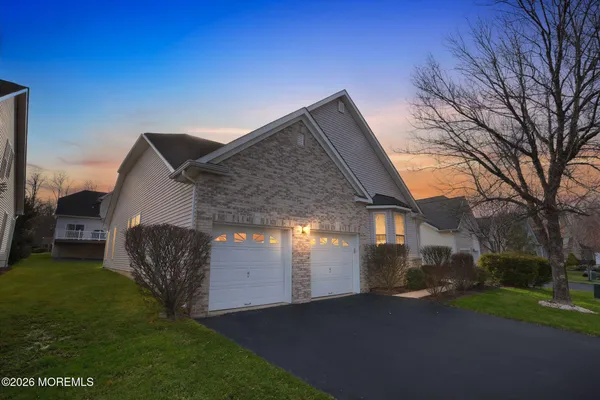 Property Slideshow image 3 of 45 | 211 bradwick way, Marlboro, NJ, 07746