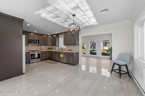 Property Slideshow image 2 of 30 | 398 fuchsia plz 398c, Monroe, NJ, 08831