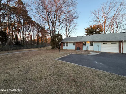 Property Slideshow image 2 of 30 | 1237b hamilton ct, Lakewood, NJ, 08701