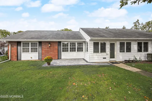 Property Slideshow image 3 of 48 | 397a chesterfield ct, Lakewood, NJ, 08701