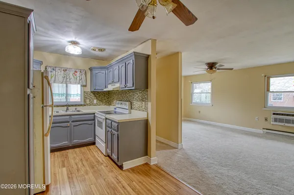 Property Slideshow image 3 of 18 | 14 betsy ross ln a, Whiting, NJ, 08759