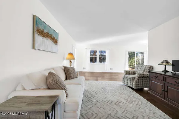 Property Slideshow image 3 of 27 | 8 carter way, Brick, NJ, 08723