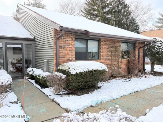 Property Slideshow image 2 of 35 | 29 dickinson ct, Red Bank, NJ, 07701