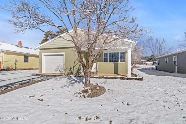 Property Slideshow image 3 of 34 | 3 muirhead st, Toms River, NJ, 08757