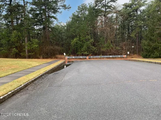 Property Slideshow image 3 of 43 | 185 prince charles dr, Toms River, NJ, 08757