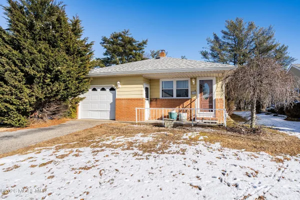 Property Slideshow image 2 of 42 | 96 bonaire dr, Toms River, NJ, 08757