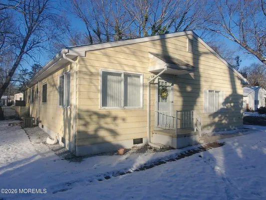 Property Slideshow image 2 of 24 | 4 wyoming ave b, Whiting, NJ, 08759