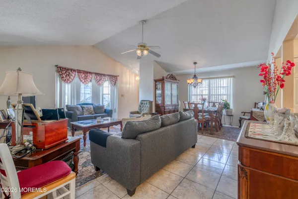 Property Slideshow image 3 of 19 | 95 farnworth close, Freehold, NJ, 07728