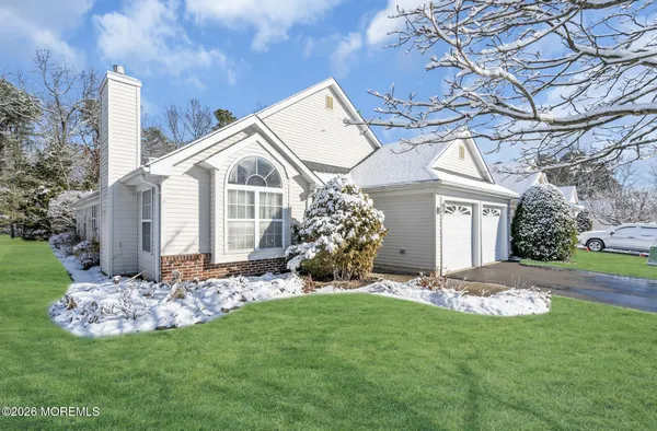 Property Slideshow image 3 of 33 | 72 rosewood dr, Lakewood, NJ, 08701