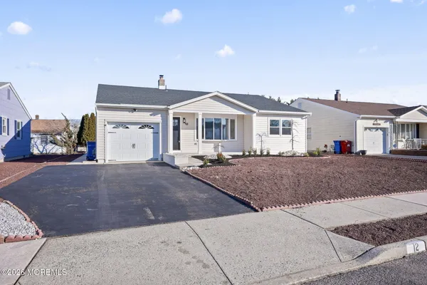 Property Slideshow image 3 of 26 | 12 oakfield rd, Toms River, NJ, 08757