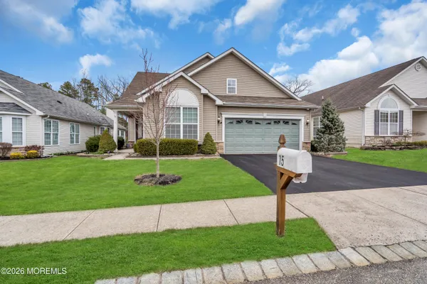 Property Slideshow image 3 of 81 | 15 enclave blvd, Lakewood, NJ, 08701