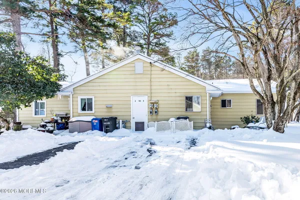 Property Slideshow image 2 of 18 | 160b mallard st, Manchester, NJ, 08759