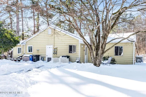 Property Slideshow image 3 of 18 | 160b mallard st, Manchester, NJ, 08759