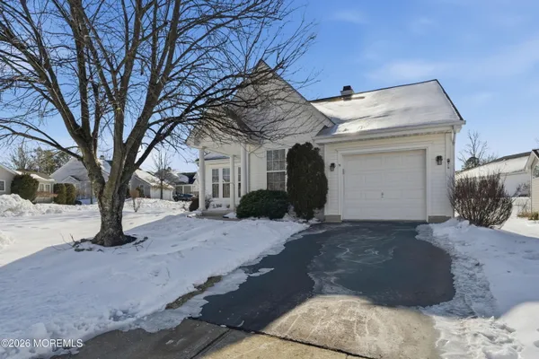 Property Slideshow image 3 of 48 | 76 mirage blvd, Barnegat, NJ, 08005