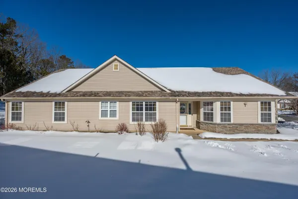 Property Slideshow image 3 of 36 | 2890 lenox st, Toms River, NJ, 08755