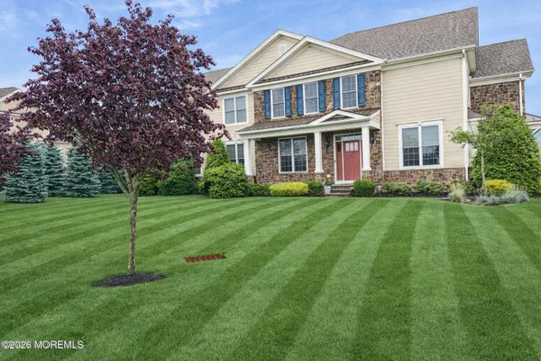 Property Slideshow image 3 of 37 | 17 spalding dr, Holmdel, NJ, 07733