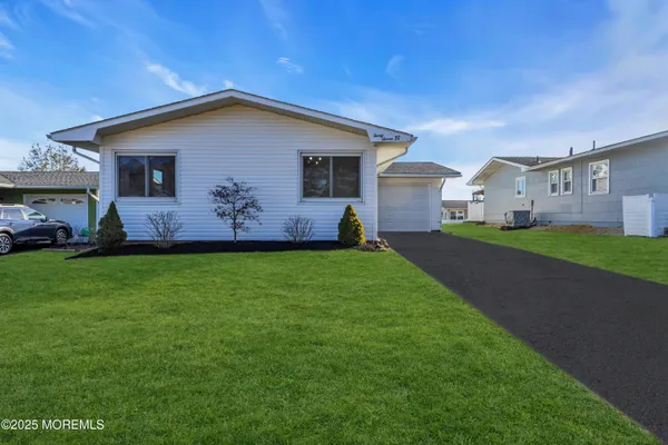 Property Slideshow image 2 of 32 | 37 central blvd, Brick, NJ, 08724