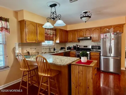 Property Slideshow image 3 of 13 | 5 prince charles dr, Toms River, NJ, 08757