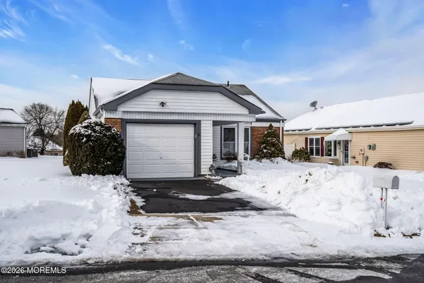 Property Slideshow image 3 of 32 | 26 maidstone way, Manchester, NJ, 08759