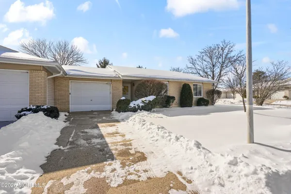 Property Slideshow image 2 of 26 | 419 andover dr 419b, Monroe, NJ, 08831