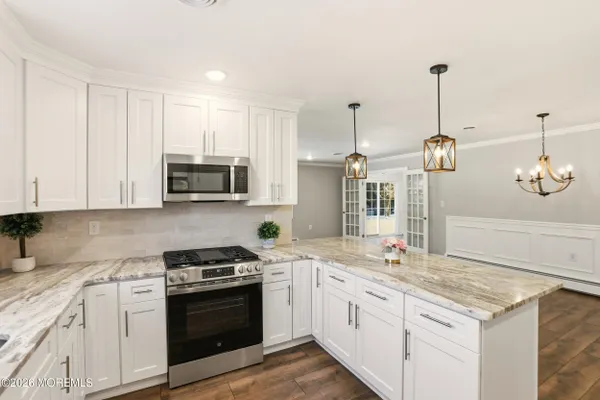 Property Slideshow image 3 of 22 | 199 cabrillo blvd, Toms River, NJ, 08757