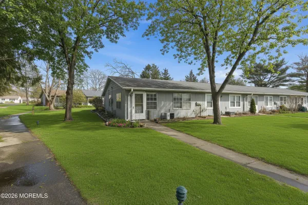 Property Slideshow image 2 of 32 | 367f chesterfield ct, Lakewood, NJ, 08701