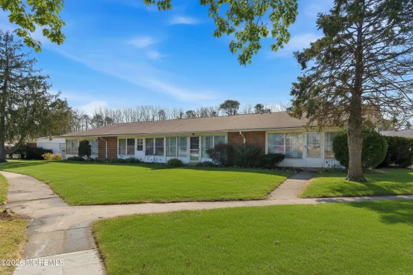 Property Slideshow image 3 of 25 | 1245c hamilton ct, Lakewood, NJ, 08701