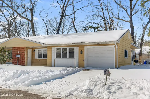 Property Slideshow image 2 of 27 | 12 montana dr a, Manchester, NJ, 08759