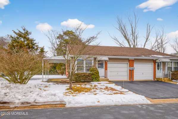 Property Slideshow image 3 of 25 | 9 potomac ln a, Whiting, NJ, 08759