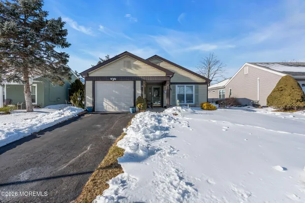 Property Slideshow image 3 of 41 | 16 harrogate ln, Manchester, NJ, 08759