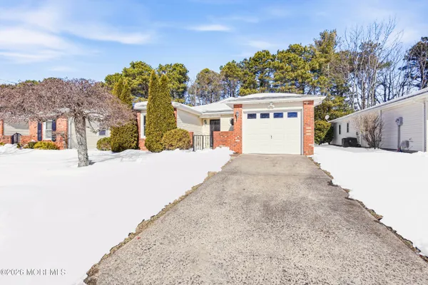 Property Slideshow image 2 of 31 | 73 yorkwood dr, Brick, NJ, 08723