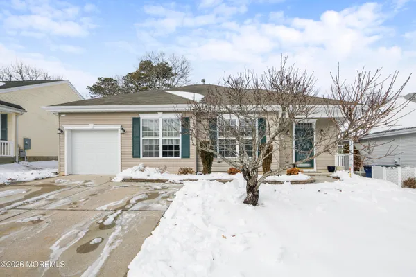 Property Slideshow image 2 of 48 | 10 seagull dr, Little Egg Harbor, NJ, 08087