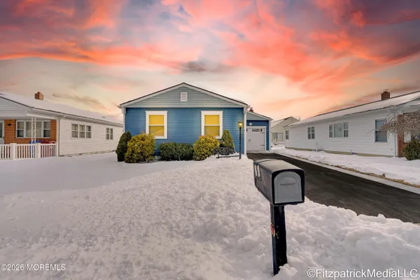 Property Slideshow image 2 of 29 | 24 doral dr, Toms River, NJ, 08757