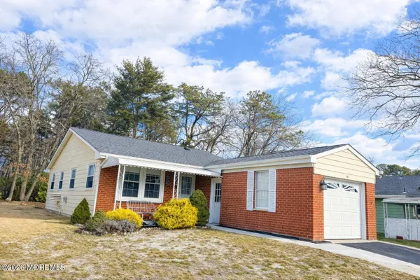 Property Slideshow image 2 of 22 | 56 constitution blvd 56, Whiting, NJ, 08759
