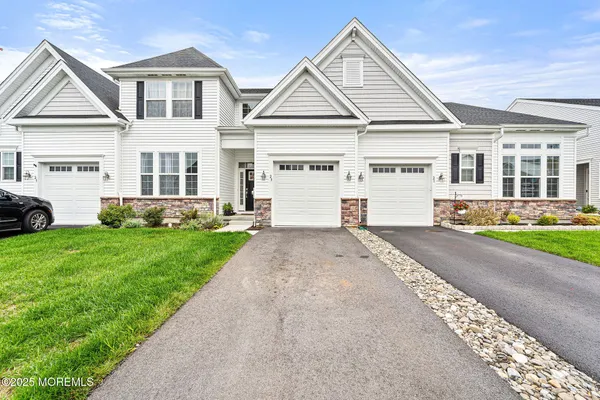 Property Slideshow image 2 of 36 | 23 gulfstream rd, New Egypt, NJ, 08533