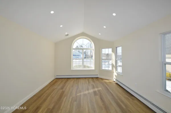 Property Slideshow image 3 of 49 | 2464 spring hill dr, Toms River, NJ, 08755