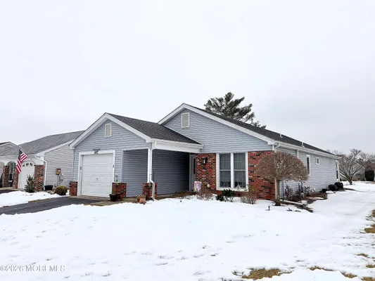 Property Slideshow image 2 of 31 | 9 romford ln, Manchester, NJ, 08759