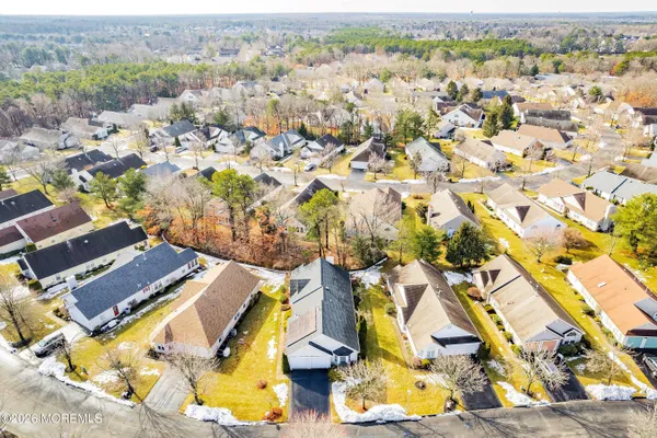 Property Slideshow image 3 of 56 | 14 oakmont rd, Lakewood, NJ, 08701