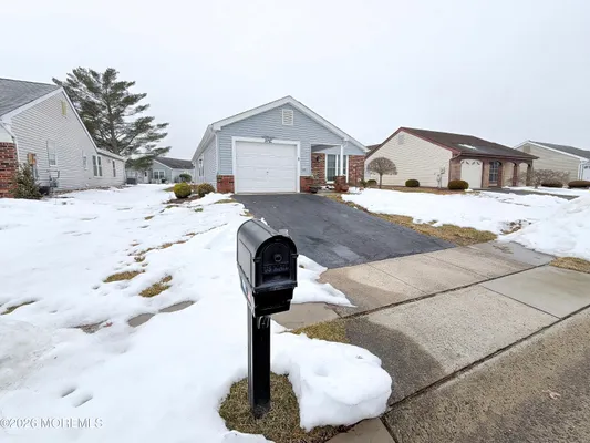 Property Slideshow image 3 of 31 | 9 romford ln, Manchester, NJ, 08759