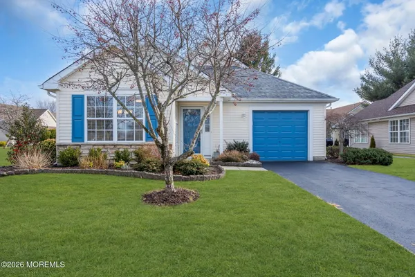 Property Slideshow image 2 of 60 | 3229 flagstone ct, Toms River, NJ, 08755