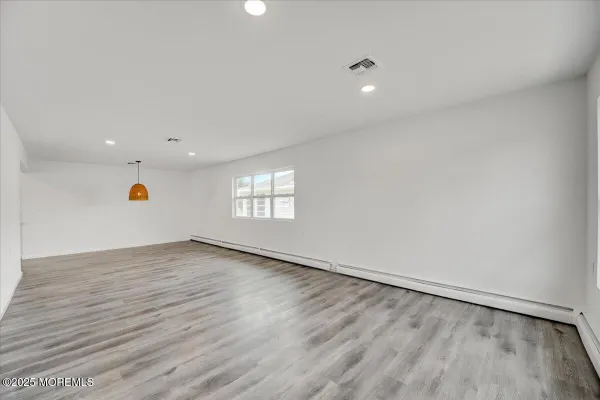 Property Slideshow image 3 of 18 | 7 frederiksted st, Toms River, NJ, 08757