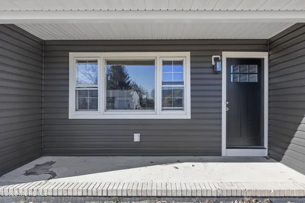 Property Slideshow image 2 of 25 | 18 bolingbroke dr, Toms River, NJ, 08757