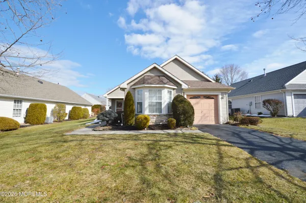 Property Slideshow image 2 of 38 | 3253 flagstone ct, Toms River, NJ, 08755