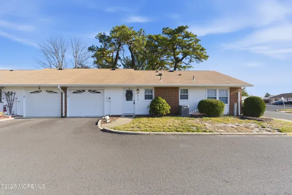 Property Slideshow image 2 of 25 | 1015 aberdeen dr a, Lakewood, NJ, 08701