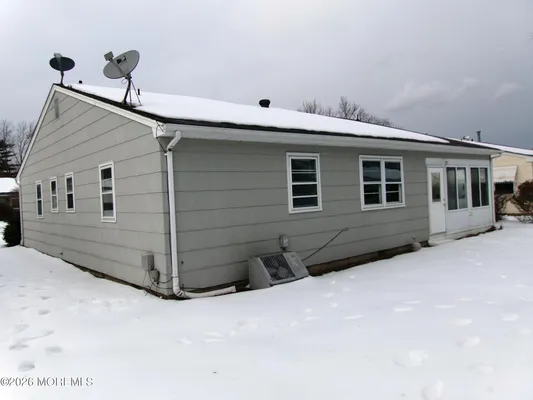 Property Slideshow image 3 of 24 | 63 eton rd, Toms River, NJ, 08757